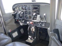 Cessna 172 control panel
