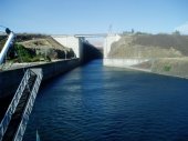 Entering a lock of The Dalles Dam