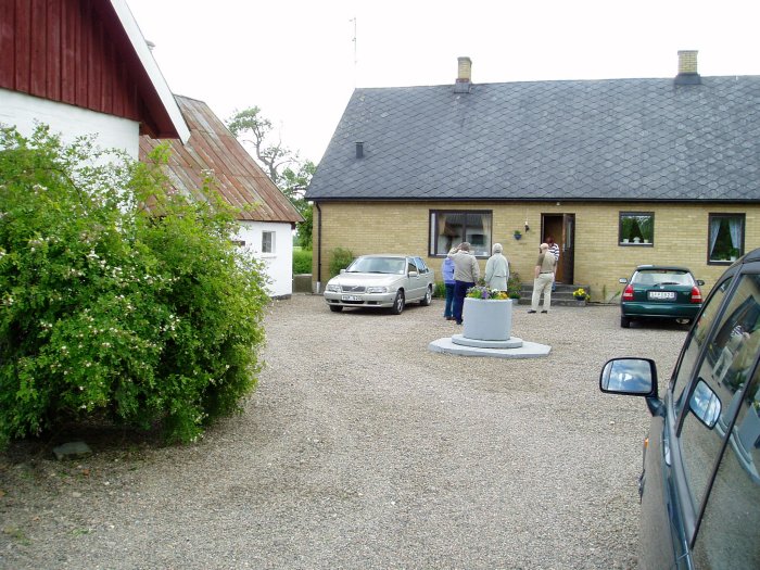 We met the present owners of the house in Tanga, Sweden